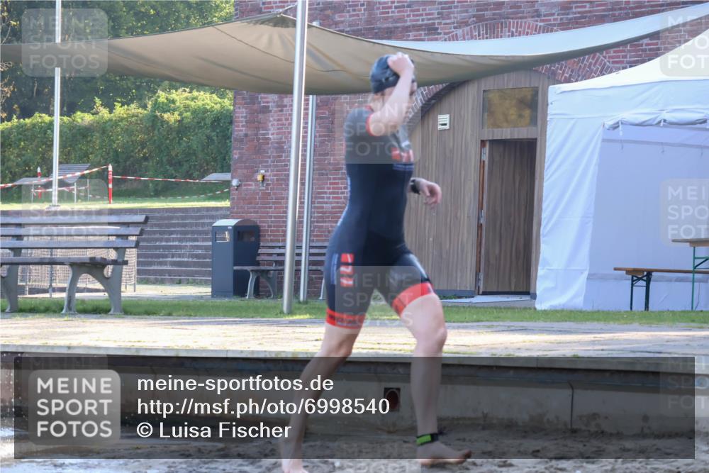 08.09.2024 - Stadtparktriathlon Luisa Fischer http://msf.ph/oto/6998540 08.09.2024 09:08:45 Schwimmen 135, 155, 161, 164 meine-sportfotos.de