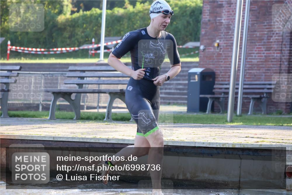 08.09.2024 - Stadtparktriathlon Luisa Fischer http://msf.ph/oto/6998736 08.09.2024 09:09:13 Schwimmen 146, 160, 166 meine-sportfotos.de
