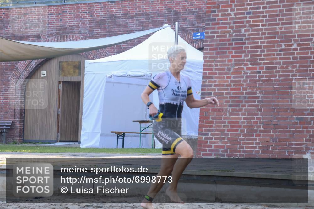 08.09.2024 - Stadtparktriathlon Luisa Fischer http://msf.ph/oto/6998773 08.09.2024 09:09:18 Schwimmen 146, 160, 166 meine-sportfotos.de