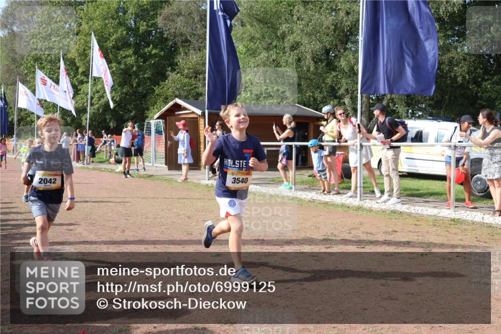 08.09.2024 - Airport Race Strokosch-Dieckow http://msf.ph/oto/6999125 08.09.2024 11:13:11 Ziel  meine-sportfotos.de