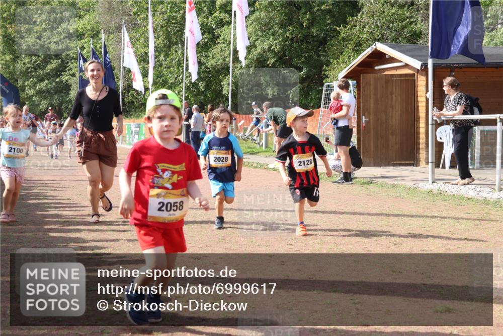 08.09.2024 - Airport Race Strokosch-Dieckow http://msf.ph/oto/6999617 08.09.2024 11:13:49 Ziel  meine-sportfotos.de