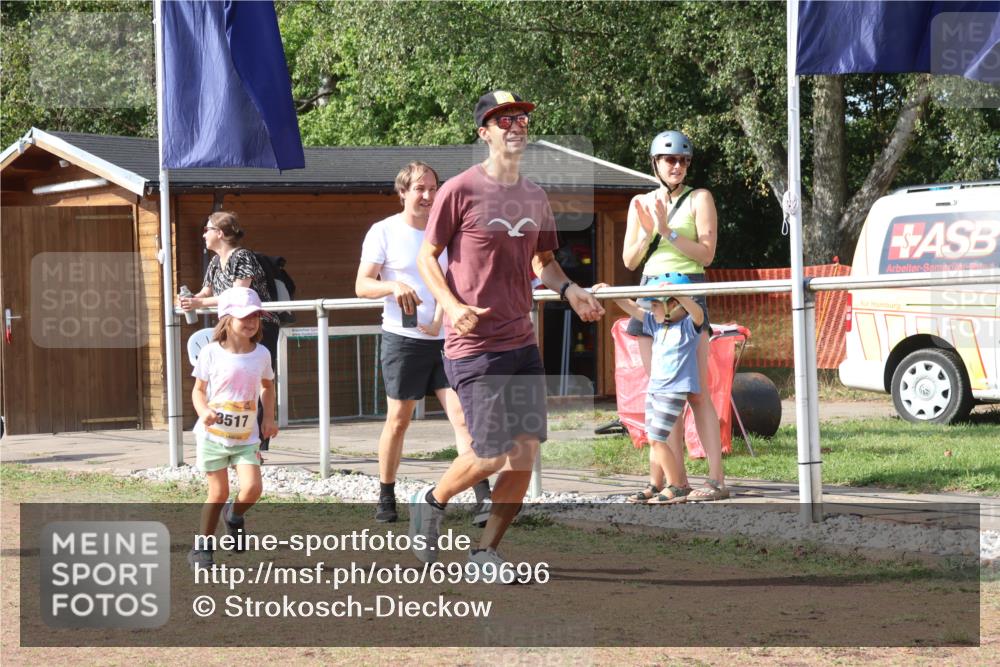 08.09.2024 - Airport Race Strokosch-Dieckow http://msf.ph/oto/6999696 08.09.2024 11:14:02 Ziel  meine-sportfotos.de