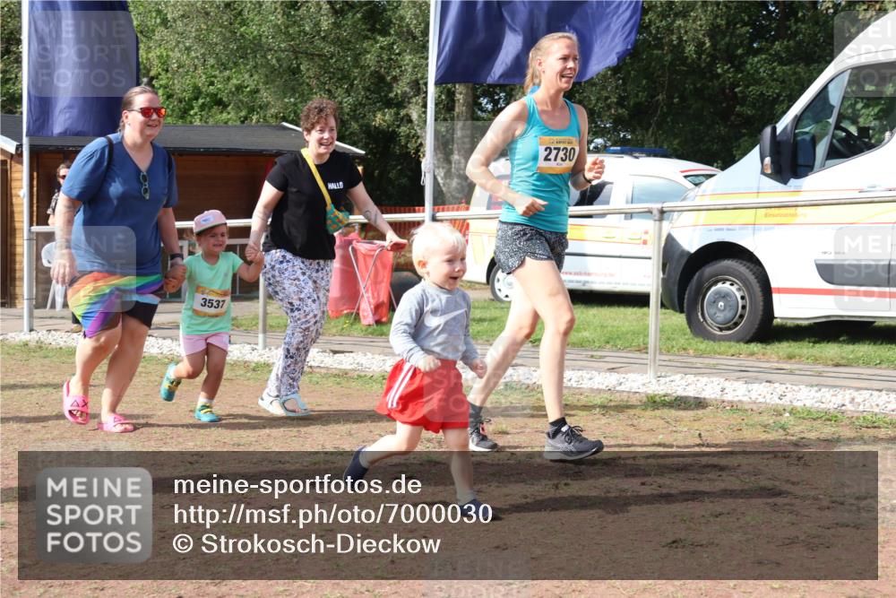 08.09.2024 - Airport Race Strokosch-Dieckow http://msf.ph/oto/7000030 08.09.2024 11:15:01 Ziel  meine-sportfotos.de