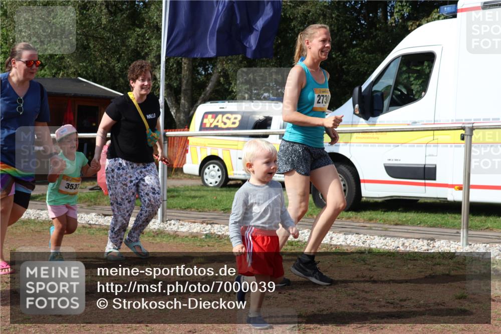 08.09.2024 - Airport Race Strokosch-Dieckow http://msf.ph/oto/7000039 08.09.2024 11:15:01 Ziel  meine-sportfotos.de