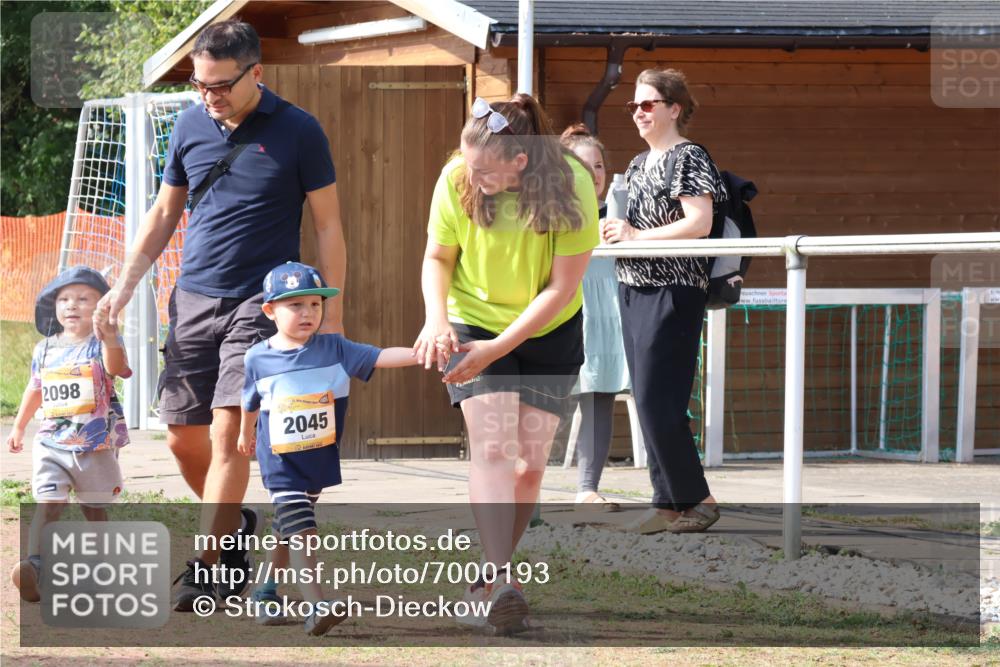 08.09.2024 - Airport Race Strokosch-Dieckow http://msf.ph/oto/7000193 08.09.2024 11:15:15 Ziel  meine-sportfotos.de