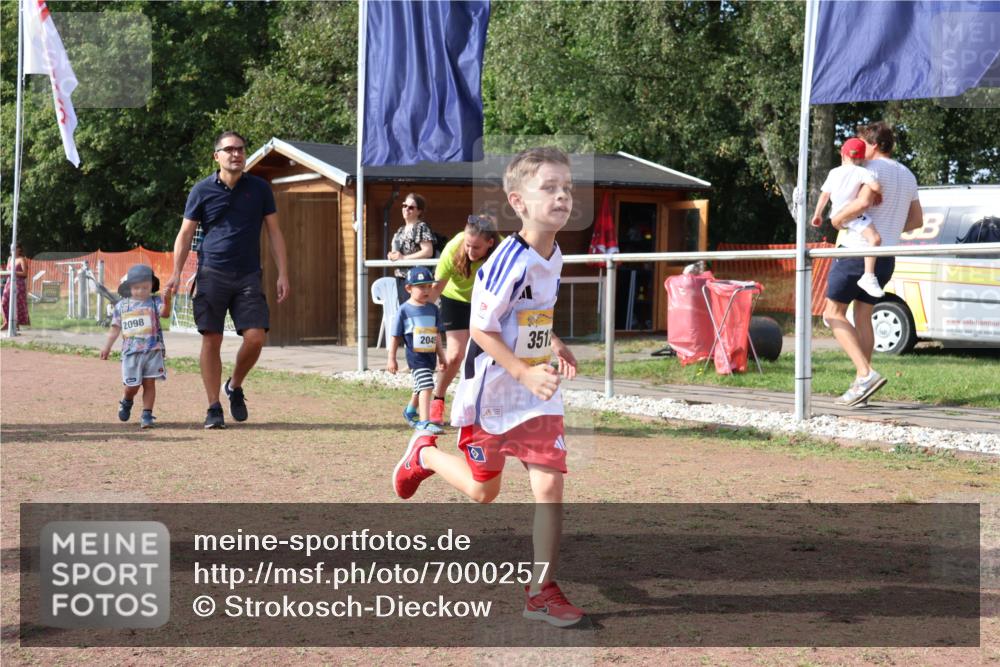 08.09.2024 - Airport Race Strokosch-Dieckow http://msf.ph/oto/7000257 08.09.2024 11:15:17 Ziel  meine-sportfotos.de