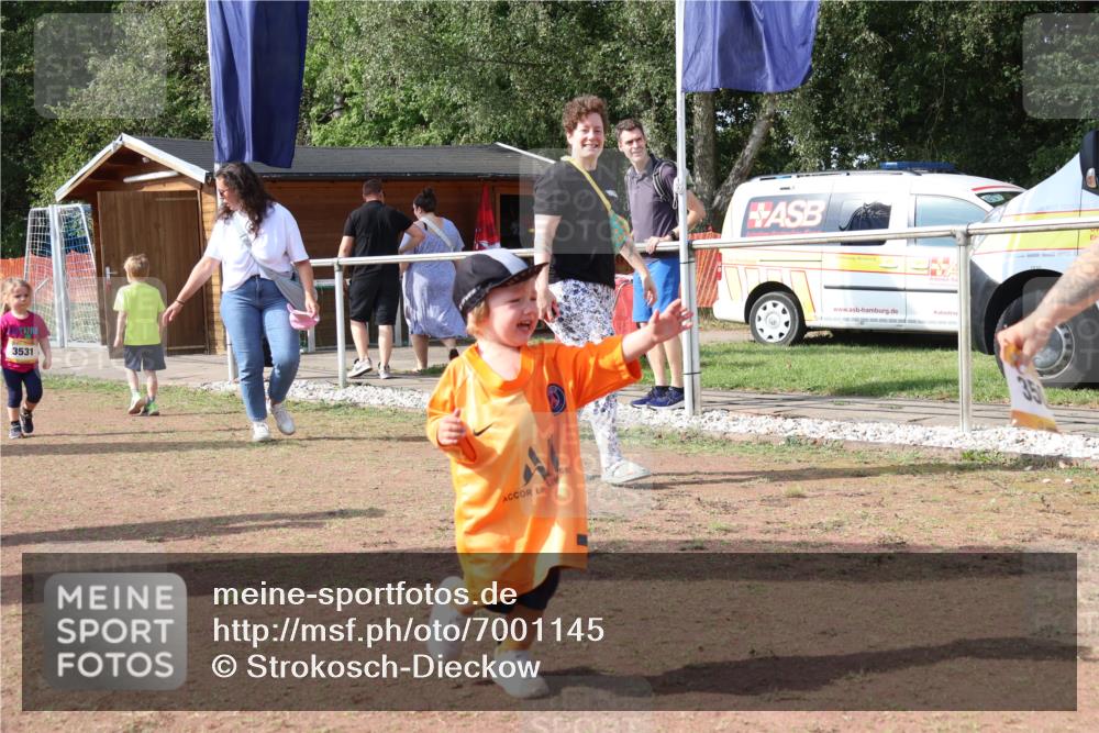 08.09.2024 - Airport Race Strokosch-Dieckow http://msf.ph/oto/7001145 08.09.2024 11:16:47 Ziel  meine-sportfotos.de