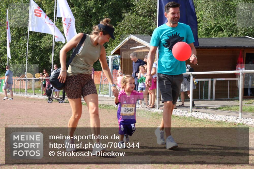 08.09.2024 - Airport Race Strokosch-Dieckow http://msf.ph/oto/7001344 08.09.2024 11:17:45 Ziel  meine-sportfotos.de