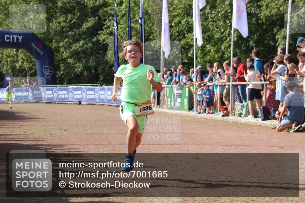 08.09.2024 - Airport Race Strokosch-Dieckow http://msf.ph/oto/7001685 08.09.2024 11:25:56 Ziel 1882, 1886 meine-sportfotos.de