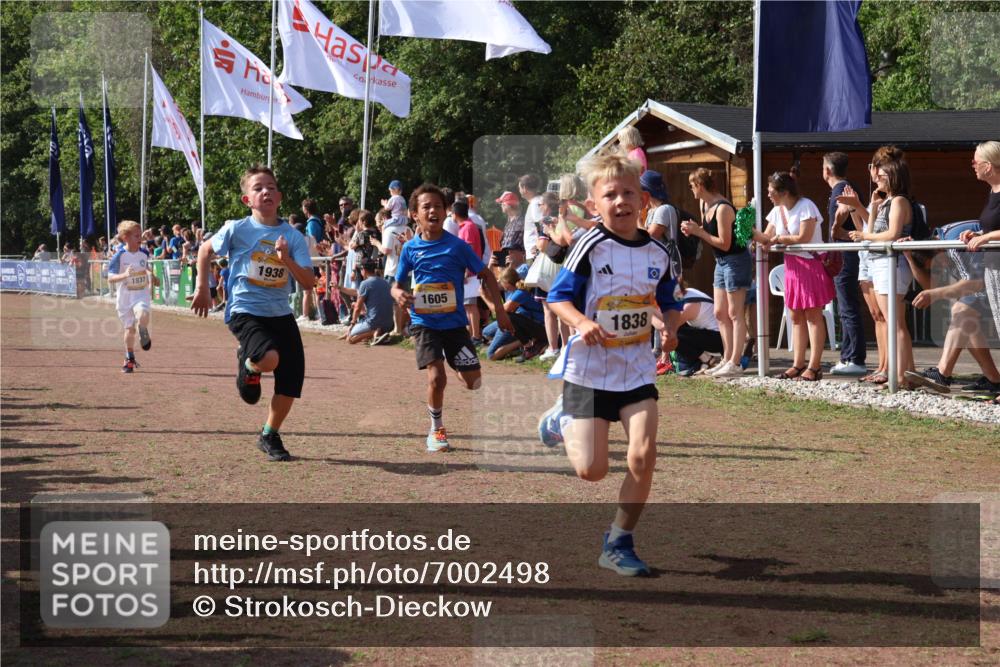 08.09.2024 - Airport Race Strokosch-Dieckow http://msf.ph/oto/7002498 08.09.2024 11:26:40 Ziel 1605, 1611, 1722, 1807, 1838, 1857, 1872, 1919, 1921, 1937, 1938, 1939 meine-sportfotos.de