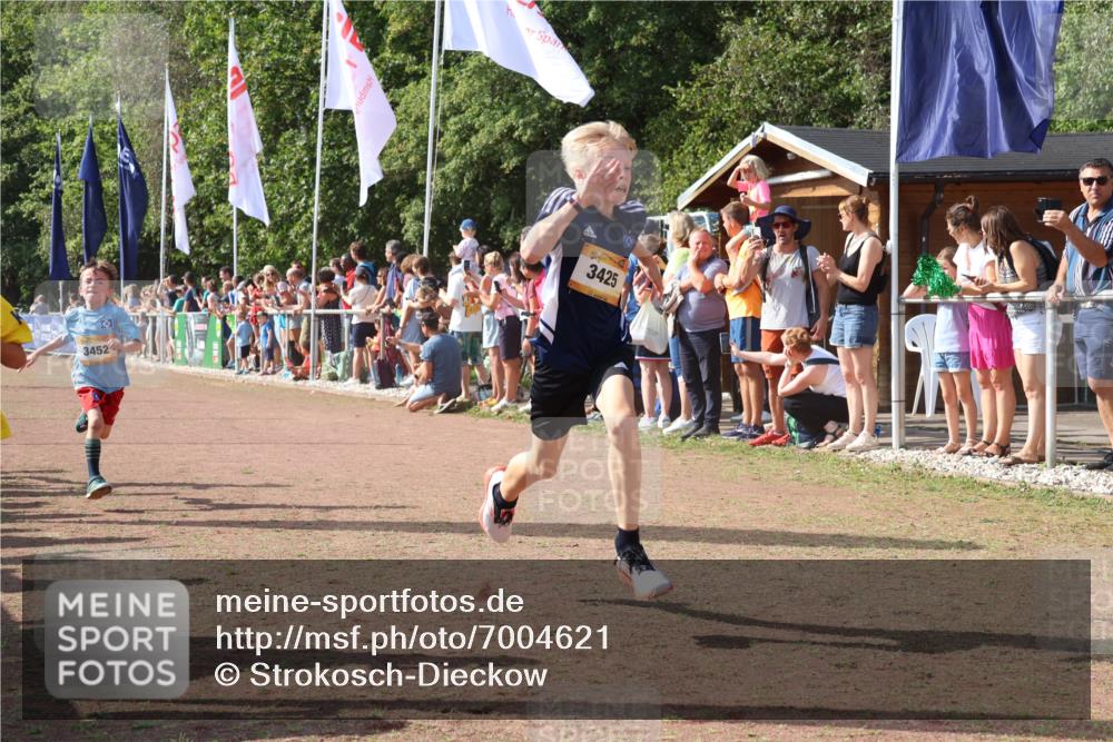 08.09.2024 - Airport Race Strokosch-Dieckow http://msf.ph/oto/7004621 08.09.2024 11:27:33 Ziel 1608, 1823, 1831, 1840, 1869, 1875, 1883, 1900, 3425, 3452 meine-sportfotos.de