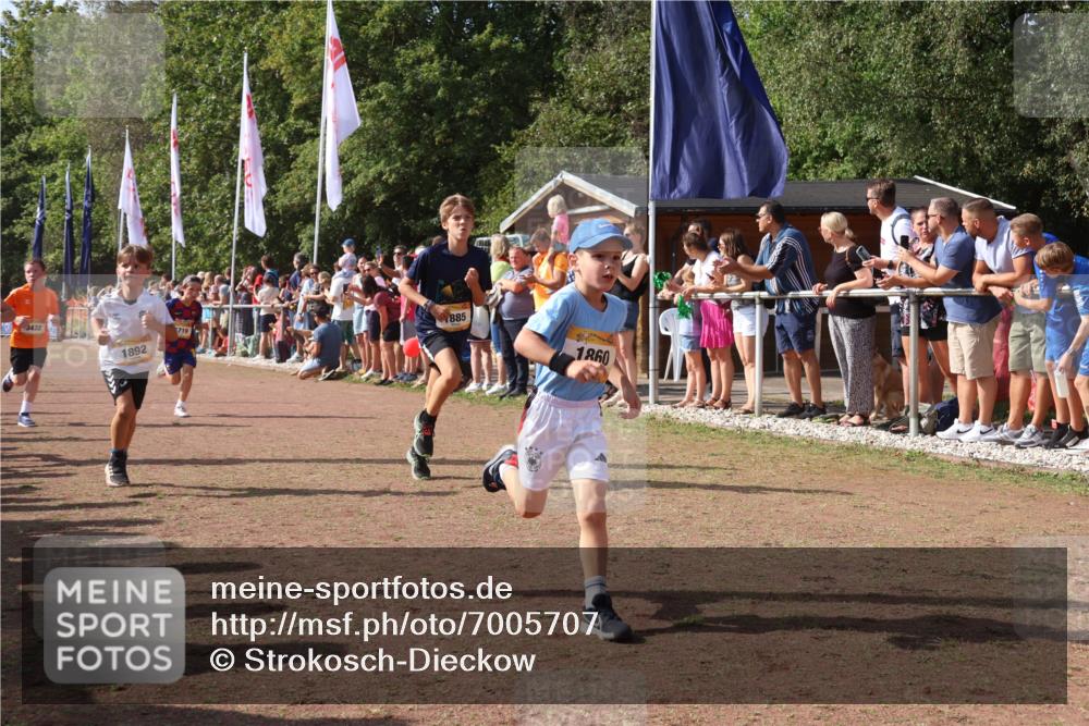 08.09.2024 - Airport Race Strokosch-Dieckow http://msf.ph/oto/7005707 08.09.2024 11:27:56 Ziel 1607, 1633, 1642, 1646, 1719, 1755, 1770, 1818, 1843, 1860, 1885, 1892, 1912, 1929, 3415, 3422, 3432 meine-sportfotos.de