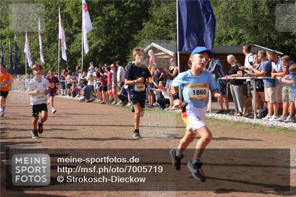 08.09.2024 - Airport Race Strokosch-Dieckow http://msf.ph/oto/7005719 08.09.2024 11:27:56 Ziel 1607, 1633, 1642, 1646, 1719, 1755, 1770, 1818, 1843, 1860, 1885, 1892, 1912, 1929, 3415, 3422, 3432 meine-sportfotos.de
