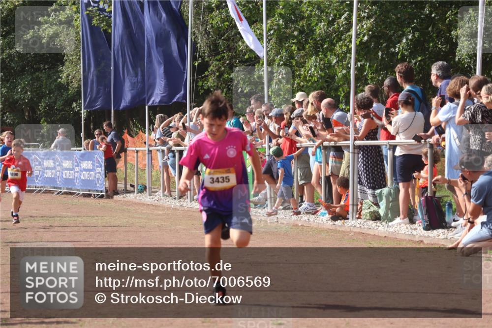 08.09.2024 - Airport Race Strokosch-Dieckow http://msf.ph/oto/7006569 08.09.2024 11:28:17 Ziel 1602, 1606, 1609, 1618, 1706, 1709, 1742, 1762, 1819, 1827, 1830, 1881, 1890, 3408, 3435 meine-sportfotos.de