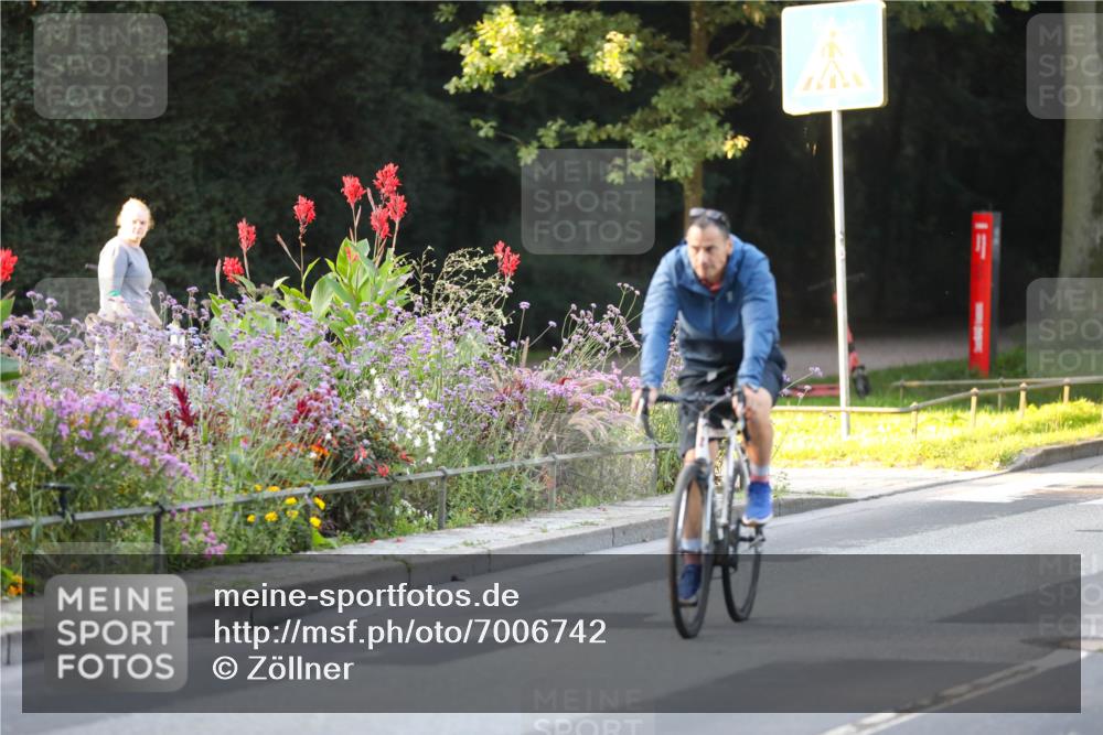 08.09.2024 - Stadtparktriathlon Zöllner http://msf.ph/oto/7006742 08.09.2024 08:00:48 Radfahren  meine-sportfotos.de
