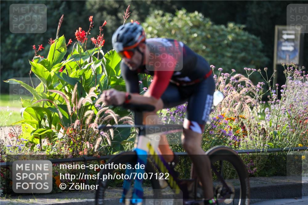 08.09.2024 - Stadtparktriathlon Zöllner http://msf.ph/oto/7007122 08.09.2024 08:50:09 Radfahren 1, 5, 22, 56 meine-sportfotos.de