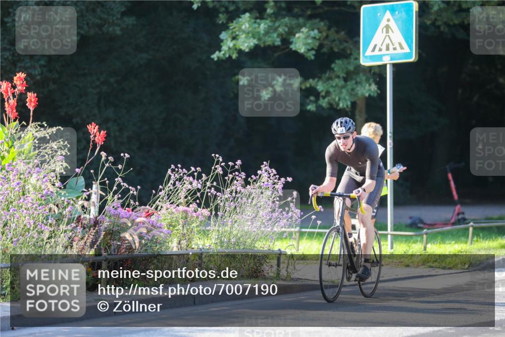 08.09.2024 - Stadtparktriathlon Zöllner http://msf.ph/oto/7007190 08.09.2024 08:50:23 Radfahren 1, 19, 32, 86 meine-sportfotos.de