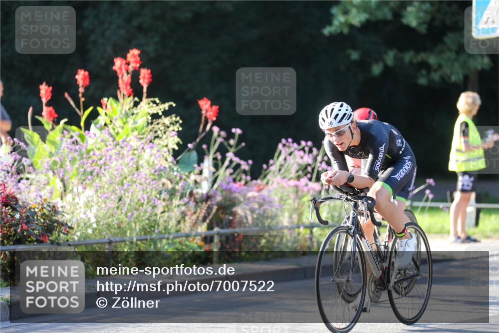 08.09.2024 - Stadtparktriathlon Zöllner http://msf.ph/oto/7007522 08.09.2024 08:51:14 Radfahren 20, 33, 71, 77, 80, 83 meine-sportfotos.de