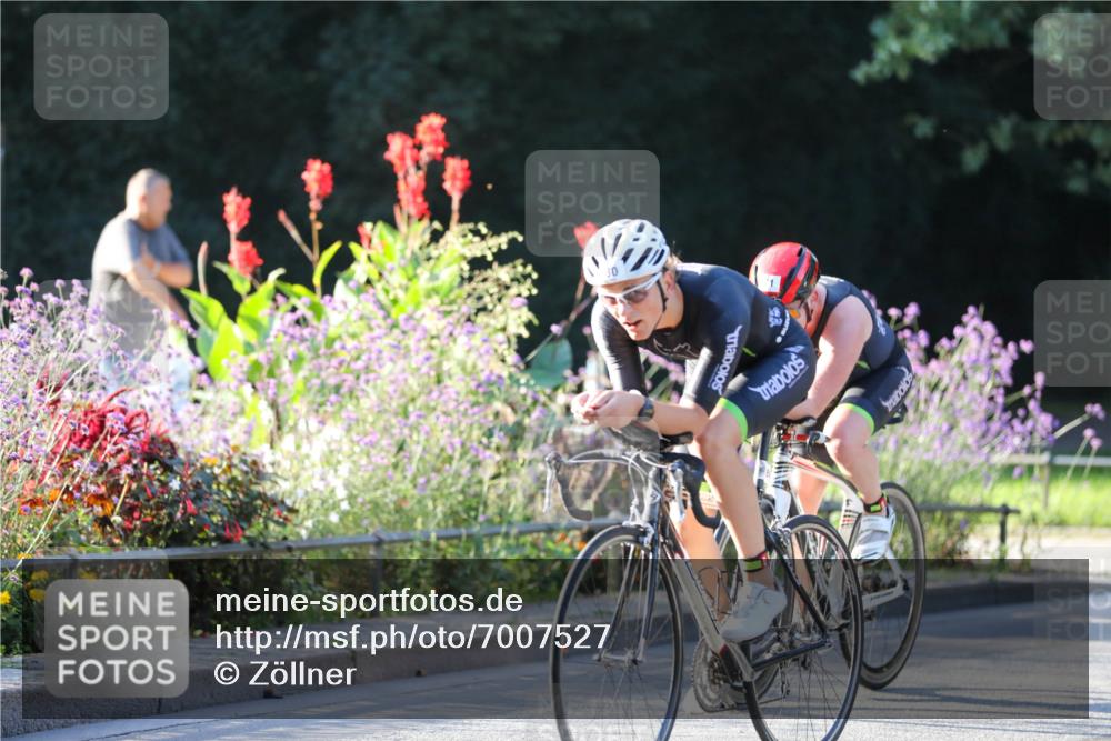 08.09.2024 - Stadtparktriathlon Zöllner http://msf.ph/oto/7007527 08.09.2024 08:51:14 Radfahren 20, 33, 71, 77, 80, 83 meine-sportfotos.de
