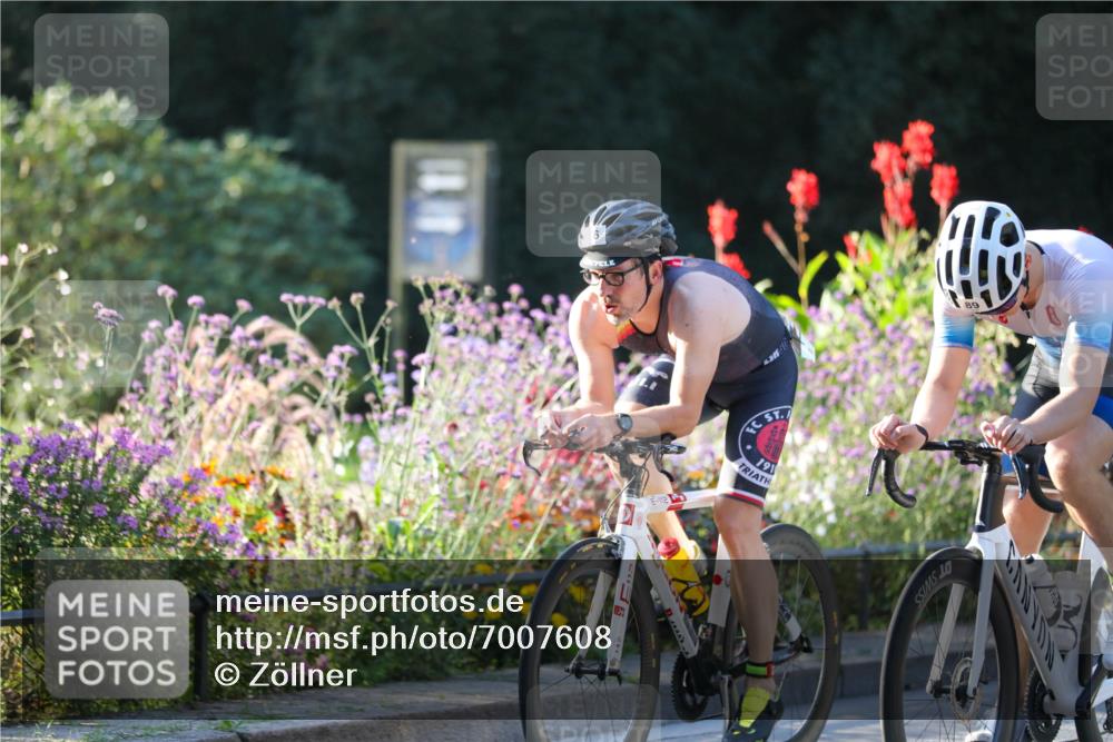 08.09.2024 - Stadtparktriathlon Zöllner http://msf.ph/oto/7007608 08.09.2024 08:51:28 Radfahren 25, 26, 39, 89 meine-sportfotos.de