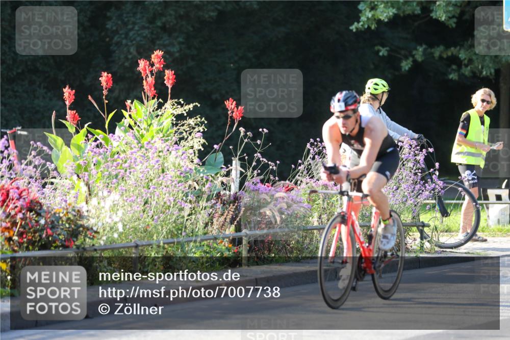 08.09.2024 - Stadtparktriathlon Zöllner http://msf.ph/oto/7007738 08.09.2024 08:51:52 Radfahren 18, 44, 55, 66 meine-sportfotos.de