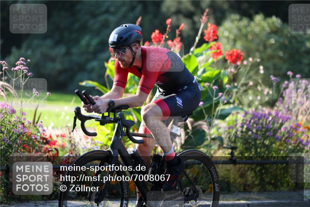 08.09.2024 - Stadtparktriathlon Zöllner http://msf.ph/oto/7008067 08.09.2024 08:52:16 Radfahren 31, 35, 40, 54, 63, 72, 76 meine-sportfotos.de