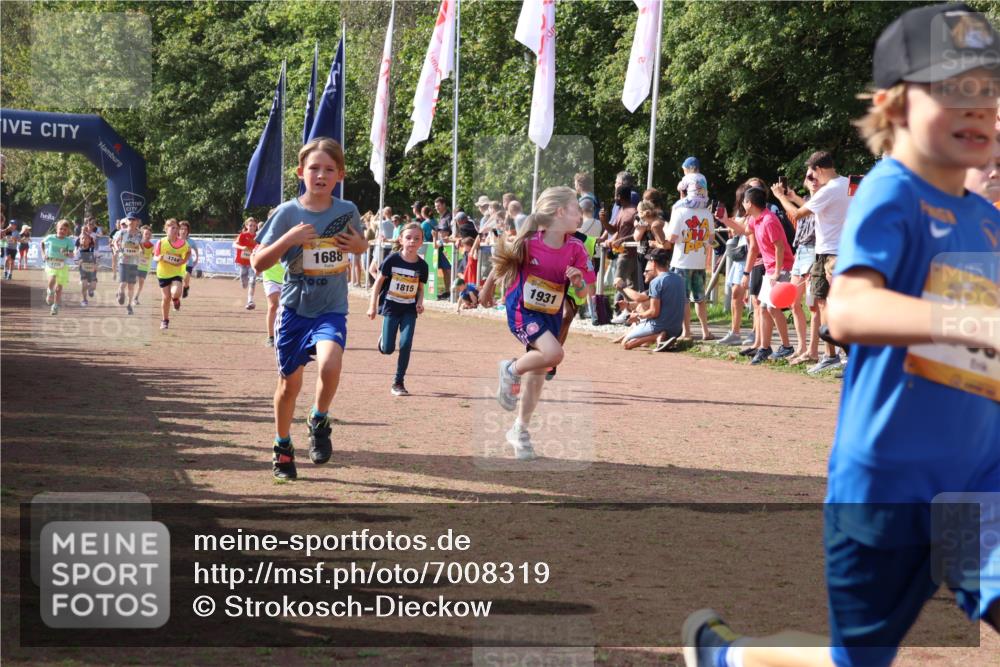 08.09.2024 - Airport Race Strokosch-Dieckow http://msf.ph/oto/7008319 08.09.2024 11:28:57 Ziel 1647, 1687, 1688, 1694, 1735, 1736, 1741, 1744, 1780, 1787, 1815, 1847, 1859, 1865, 1931, 1935 meine-sportfotos.de