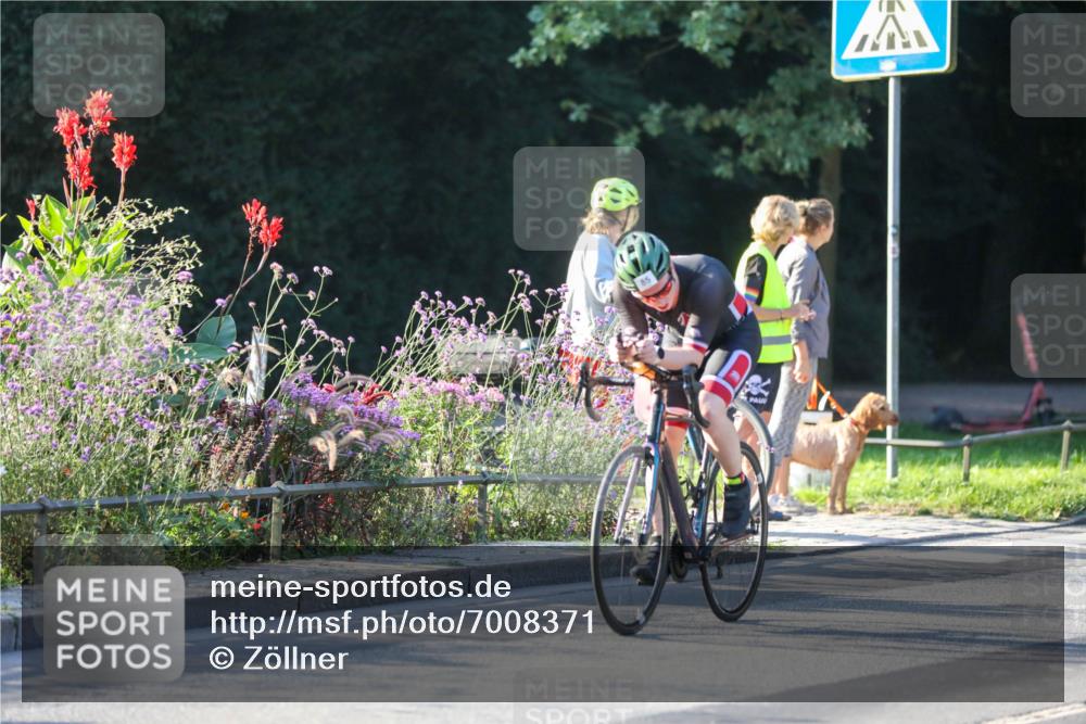 08.09.2024 - Stadtparktriathlon Zöllner http://msf.ph/oto/7008371 08.09.2024 08:52:35 Radfahren 28, 41, 57, 74, 85 meine-sportfotos.de