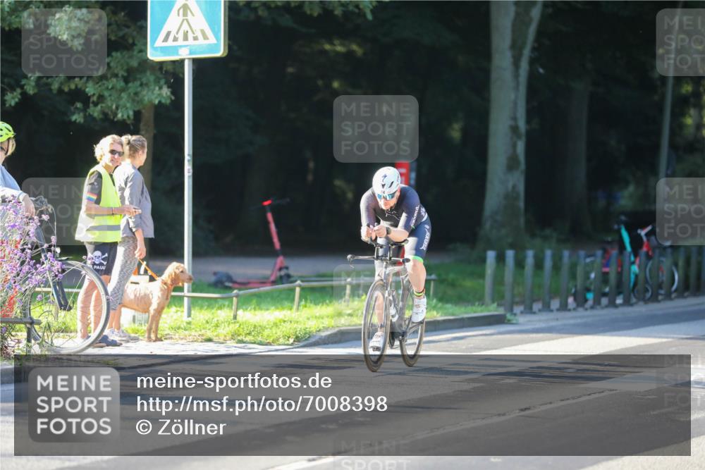 08.09.2024 - Stadtparktriathlon Zöllner http://msf.ph/oto/7008398 08.09.2024 08:52:40 Radfahren 41, 57, 74 meine-sportfotos.de