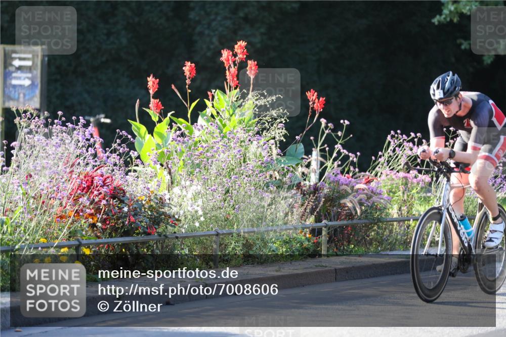 08.09.2024 - Stadtparktriathlon Zöllner http://msf.ph/oto/7008606 08.09.2024 08:53:12 Radfahren 8, 24, 30, 46, 58, 67, 82 meine-sportfotos.de