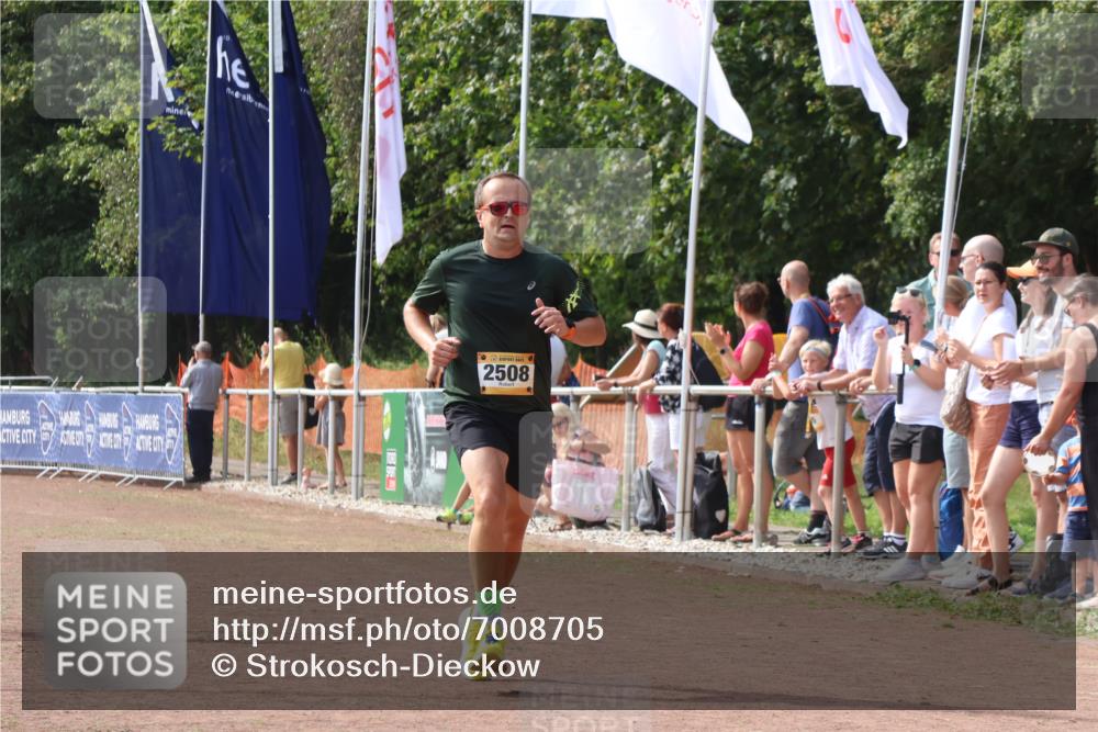08.09.2024 - Airport Race Strokosch-Dieckow http://msf.ph/oto/7008705 08.09.2024 12:02:17 Ziel 2508, 2650, 2669 meine-sportfotos.de