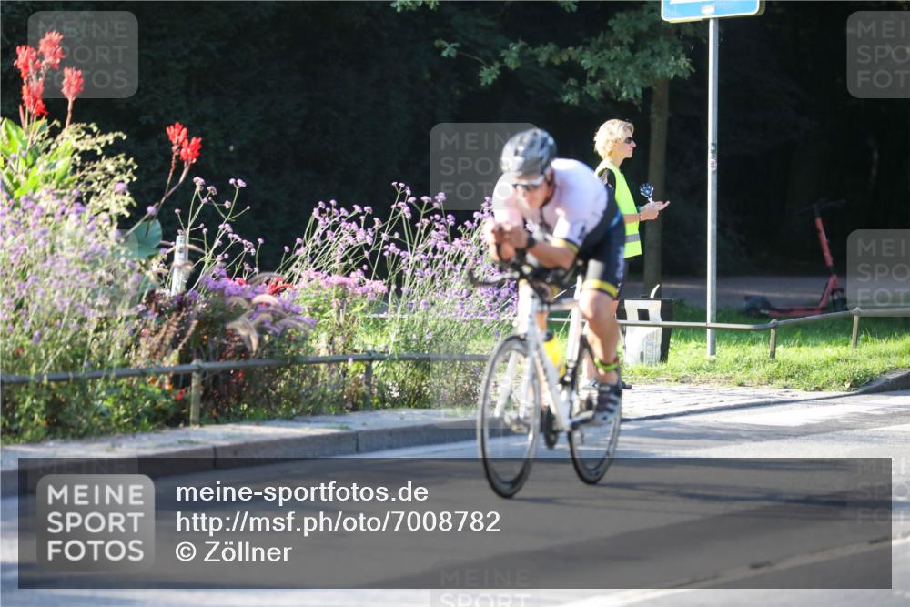 08.09.2024 - Stadtparktriathlon Zöllner http://msf.ph/oto/7008782 08.09.2024 08:53:25 Radfahren 60, 67 meine-sportfotos.de