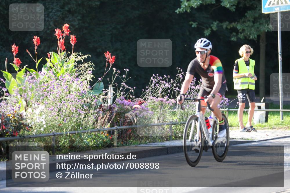 08.09.2024 - Stadtparktriathlon Zöllner http://msf.ph/oto/7008898 08.09.2024 08:53:55 Radfahren 6, 7, 13, 14, 16 meine-sportfotos.de