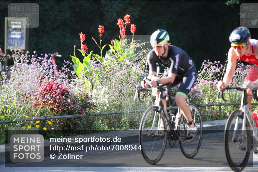 08.09.2024 - Stadtparktriathlon Zöllner http://msf.ph/oto/7008944 08.09.2024 08:53:58 Radfahren 6, 7, 13, 14, 16, 64 meine-sportfotos.de
