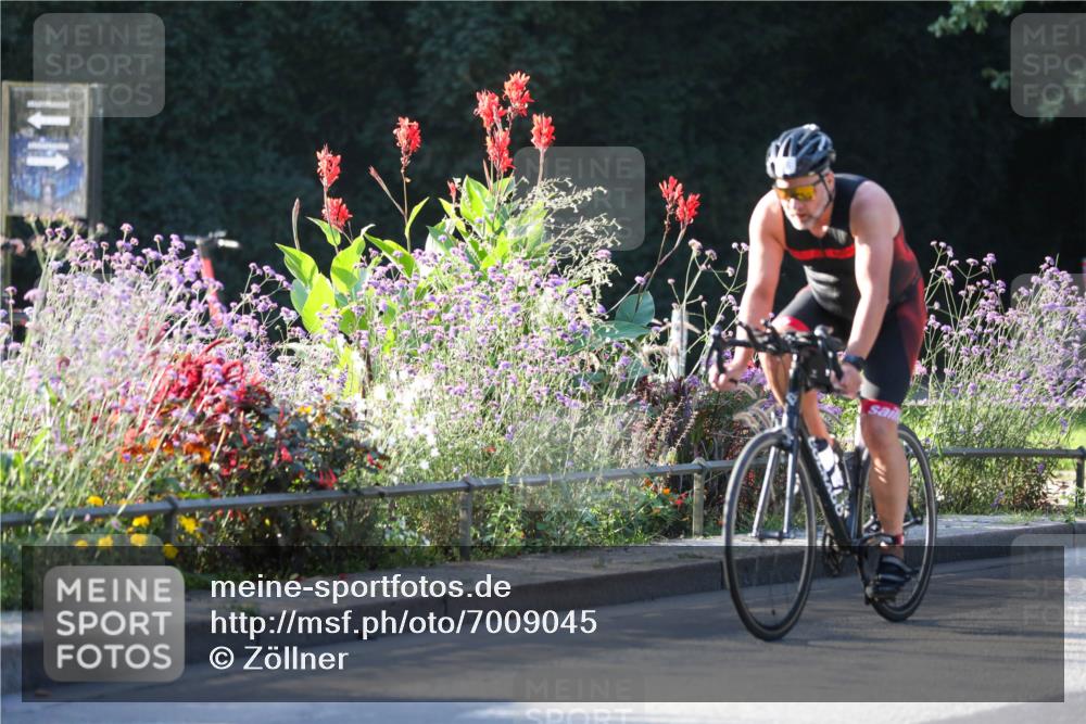 08.09.2024 - Stadtparktriathlon Zöllner http://msf.ph/oto/7009045 08.09.2024 08:54:05 Radfahren 16, 64, 69 meine-sportfotos.de