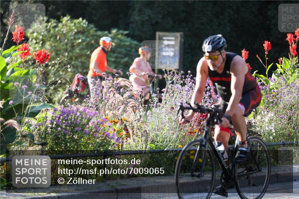08.09.2024 - Stadtparktriathlon Zöllner http://msf.ph/oto/7009065 08.09.2024 08:54:05 Radfahren 16, 64, 69 meine-sportfotos.de