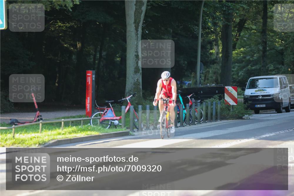08.09.2024 - Stadtparktriathlon Zöllner http://msf.ph/oto/7009320 08.09.2024 08:55:50 Radfahren 2 meine-sportfotos.de