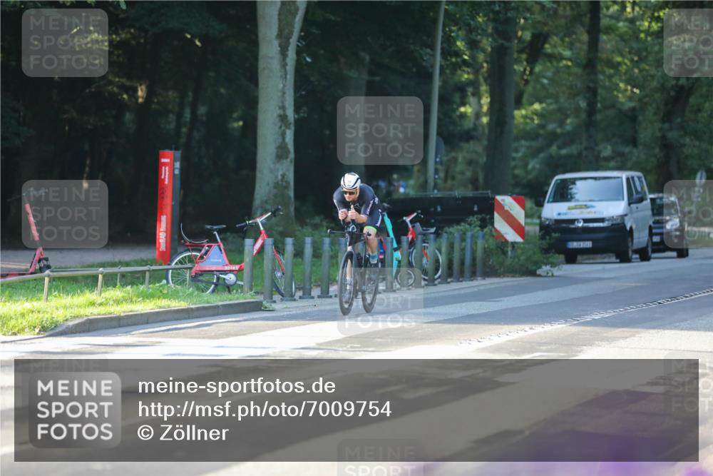 08.09.2024 - Stadtparktriathlon Zöllner http://msf.ph/oto/7009754 08.09.2024 08:57:04 Radfahren 77 meine-sportfotos.de