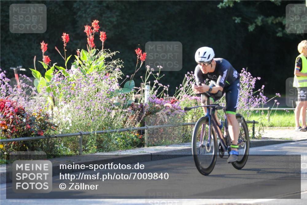 08.09.2024 - Stadtparktriathlon Zöllner http://msf.ph/oto/7009840 08.09.2024 08:57:19 Radfahren 39, 78, 80 meine-sportfotos.de