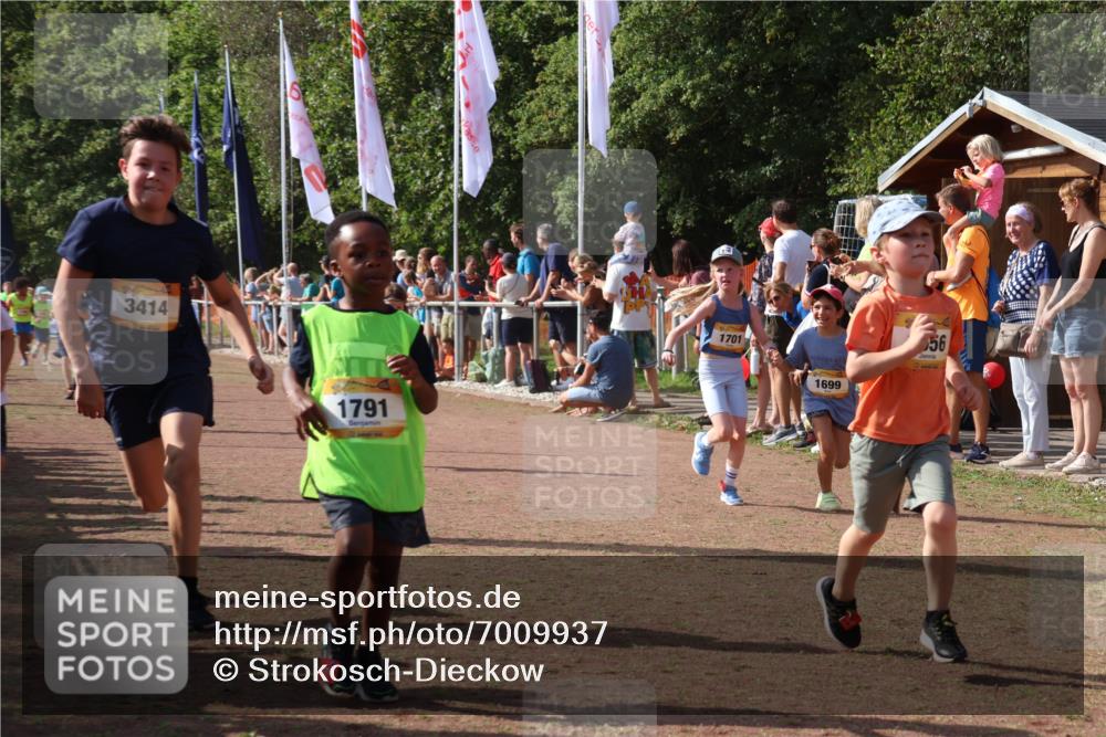 08.09.2024 - Airport Race Strokosch-Dieckow http://msf.ph/oto/7009937 08.09.2024 11:29:33 Ziel 1635, 1636, 1637, 1641, 1644, 1656, 1667, 1696, 1699, 1701, 1772, 1778, 1791, 1849, 1864, 1891, 1920, 1922, 3414 meine-sportfotos.de