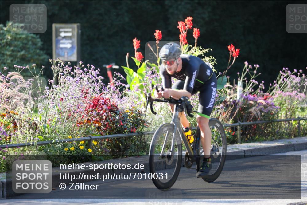 08.09.2024 - Stadtparktriathlon Zöllner http://msf.ph/oto/7010031 08.09.2024 08:58:03 Radfahren 15, 21, 23, 31, 35, 40, 54, 55, 63, 72, 76 meine-sportfotos.de