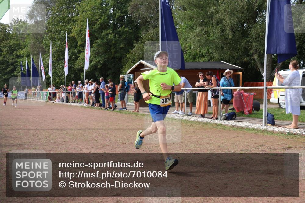 08.09.2024 - Airport Race Strokosch-Dieckow http://msf.ph/oto/7010084 08.09.2024 12:03:13 Ziel 2614, 3074, 3081 meine-sportfotos.de