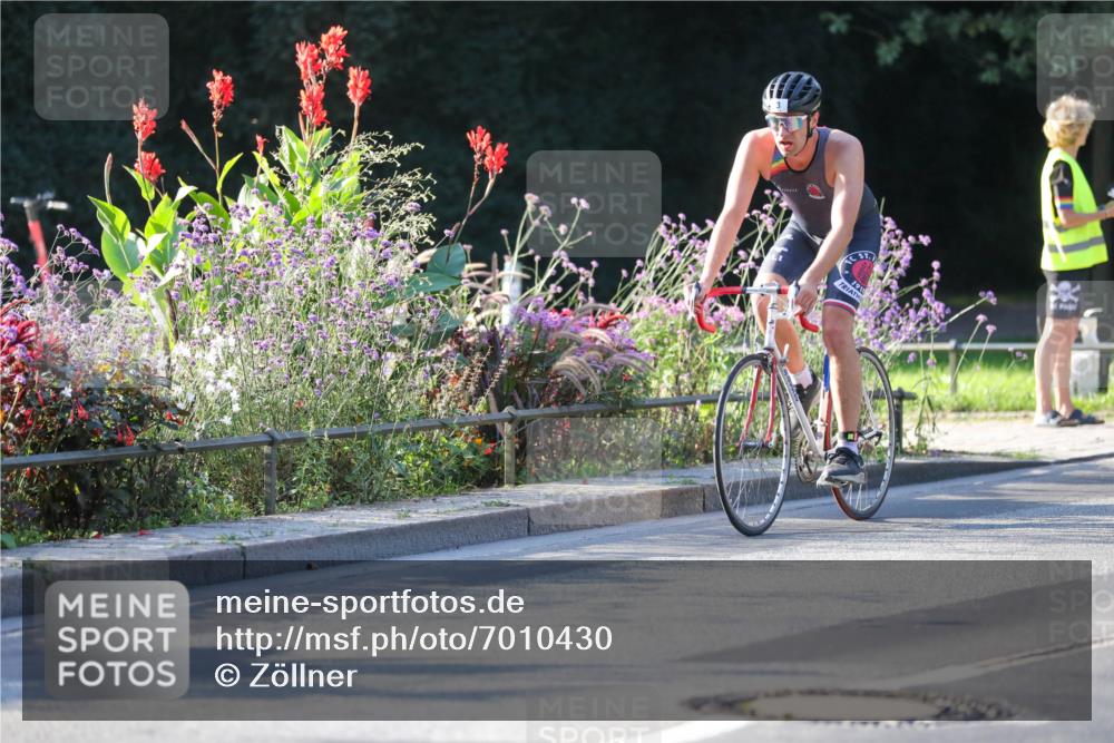 08.09.2024 - Stadtparktriathlon Zöllner http://msf.ph/oto/7010430 08.09.2024 08:59:01 Radfahren 3, 8, 10, 42 meine-sportfotos.de