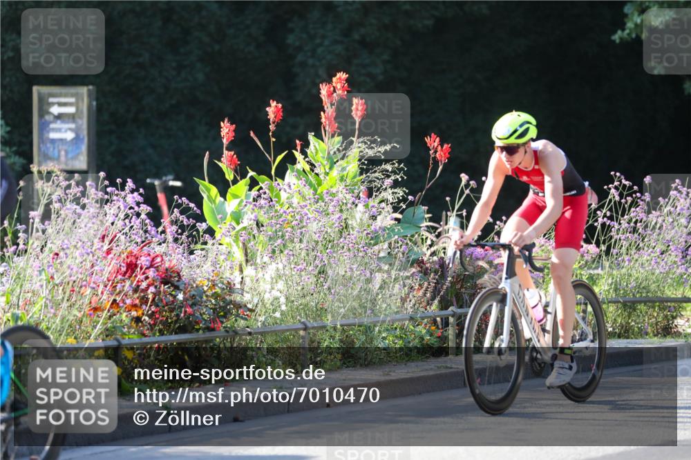 08.09.2024 - Stadtparktriathlon Zöllner http://msf.ph/oto/7010470 08.09.2024 08:59:04 Radfahren 3, 8, 10, 42 meine-sportfotos.de