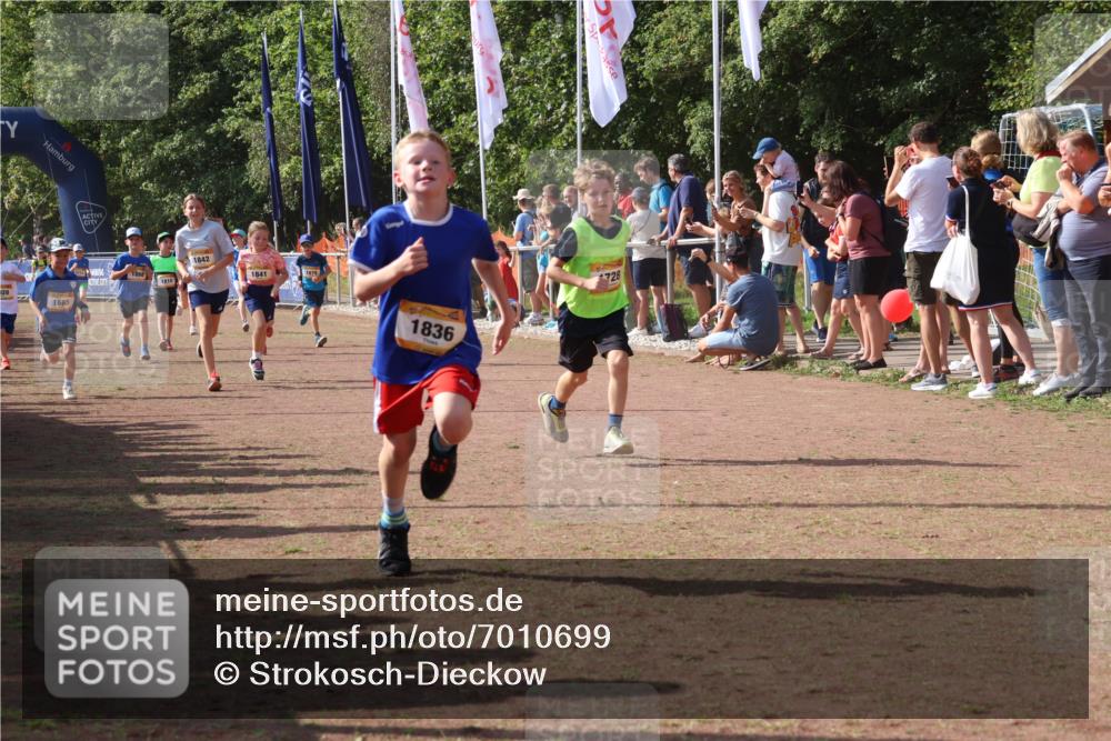 08.09.2024 - Airport Race Strokosch-Dieckow http://msf.ph/oto/7010699 08.09.2024 11:29:46 Ziel 1634, 1665, 1673, 1681, 1712, 1720, 1728, 1769, 1789, 1836, 1841, 1842, 1844, 1868, 1879, 1903, 1916, 1925, 1928, 3434 meine-sportfotos.de