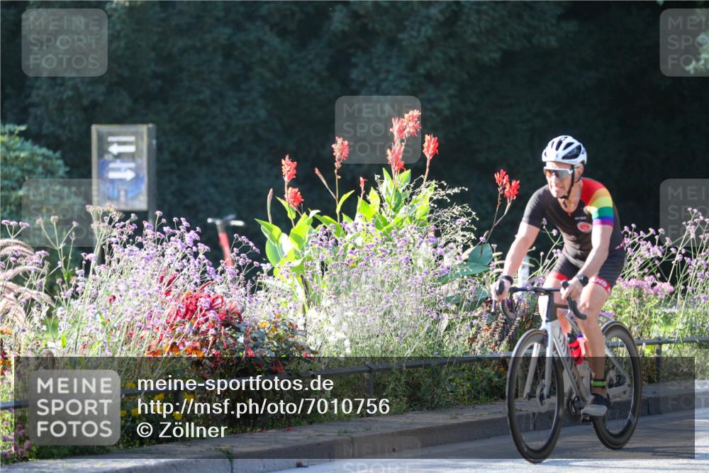 08.09.2024 - Stadtparktriathlon Zöllner http://msf.ph/oto/7010756 08.09.2024 09:00:53 Radfahren 6, 14, 17, 64 meine-sportfotos.de