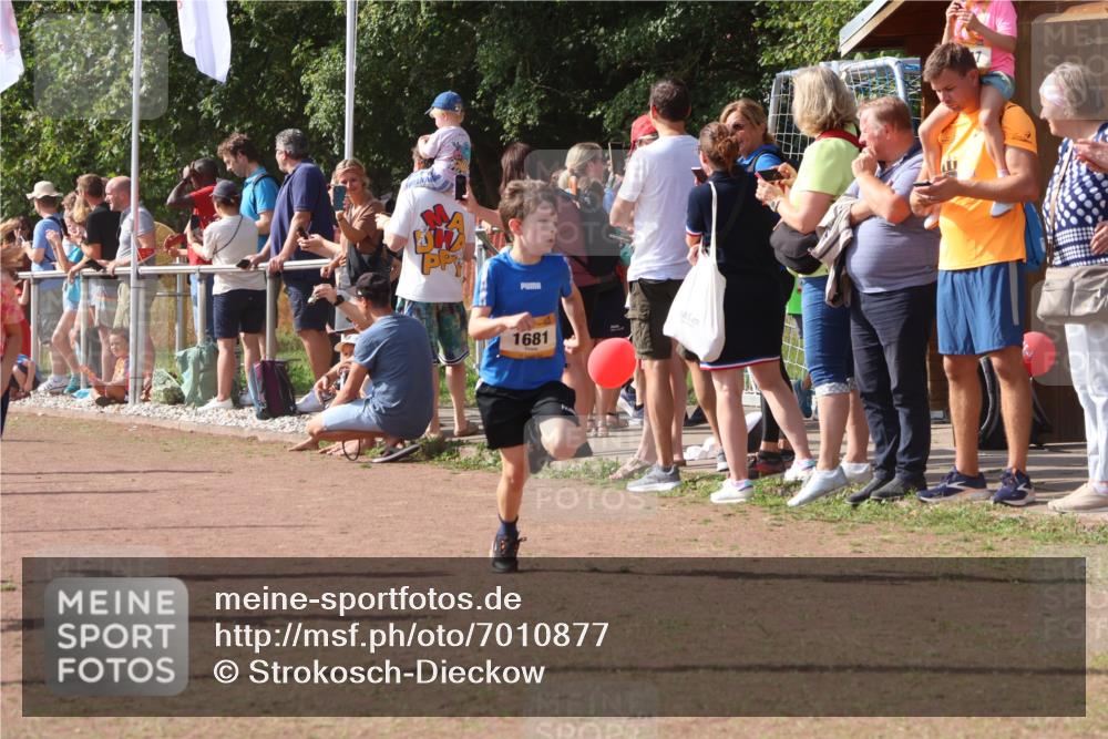 08.09.2024 - Airport Race Strokosch-Dieckow http://msf.ph/oto/7010877 08.09.2024 11:29:49 Ziel 1634, 1665, 1673, 1681, 1712, 1720, 1728, 1775, 1814, 1836, 1841, 1842, 1844, 1868, 1879, 1903, 1925, 1928, 3409 meine-sportfotos.de