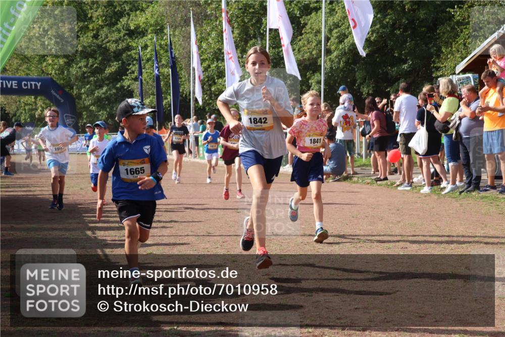 08.09.2024 - Airport Race Strokosch-Dieckow http://msf.ph/oto/7010958 08.09.2024 11:29:51 Ziel 1665, 1673, 1681, 1712, 1720, 1728, 1775, 1810, 1814, 1837, 1841, 1842, 1844, 1868, 1879, 1903, 1925, 1928, 3409 meine-sportfotos.de