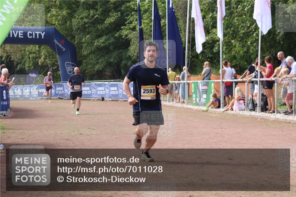 08.09.2024 - Airport Race Strokosch-Dieckow http://msf.ph/oto/7011028 08.09.2024 12:03:49 Ziel 2523, 2593 meine-sportfotos.de