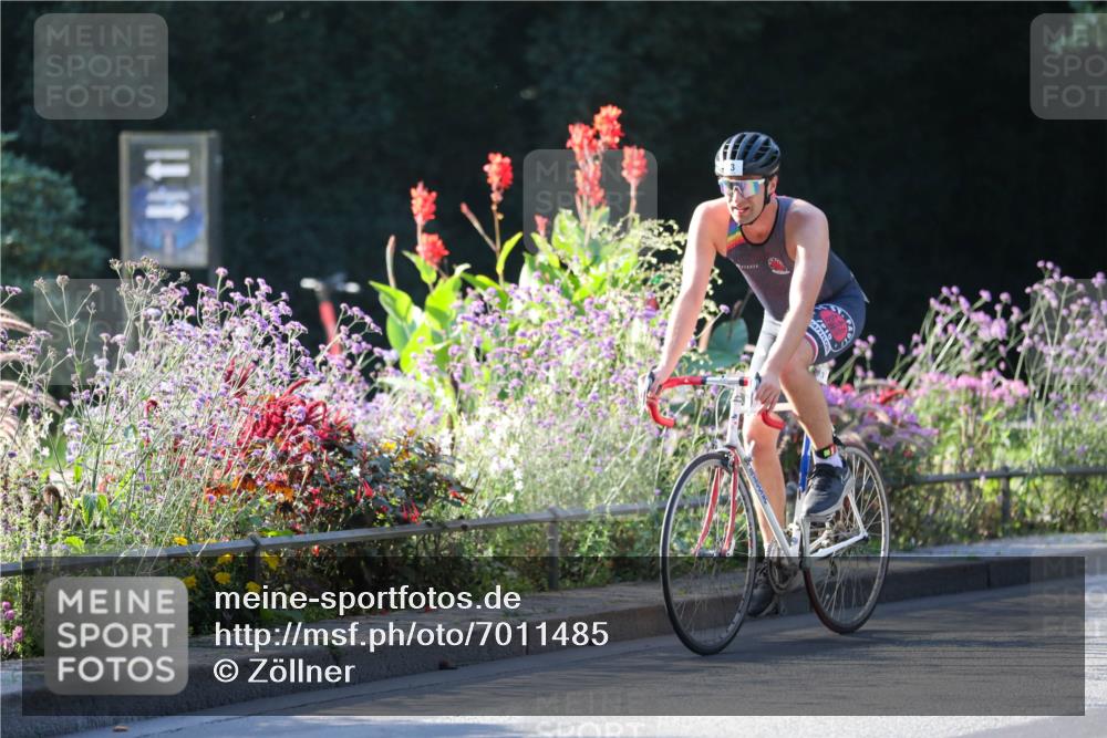 08.09.2024 - Stadtparktriathlon Zöllner http://msf.ph/oto/7011485 08.09.2024 09:06:10 Radfahren 3, 11, 82 meine-sportfotos.de
